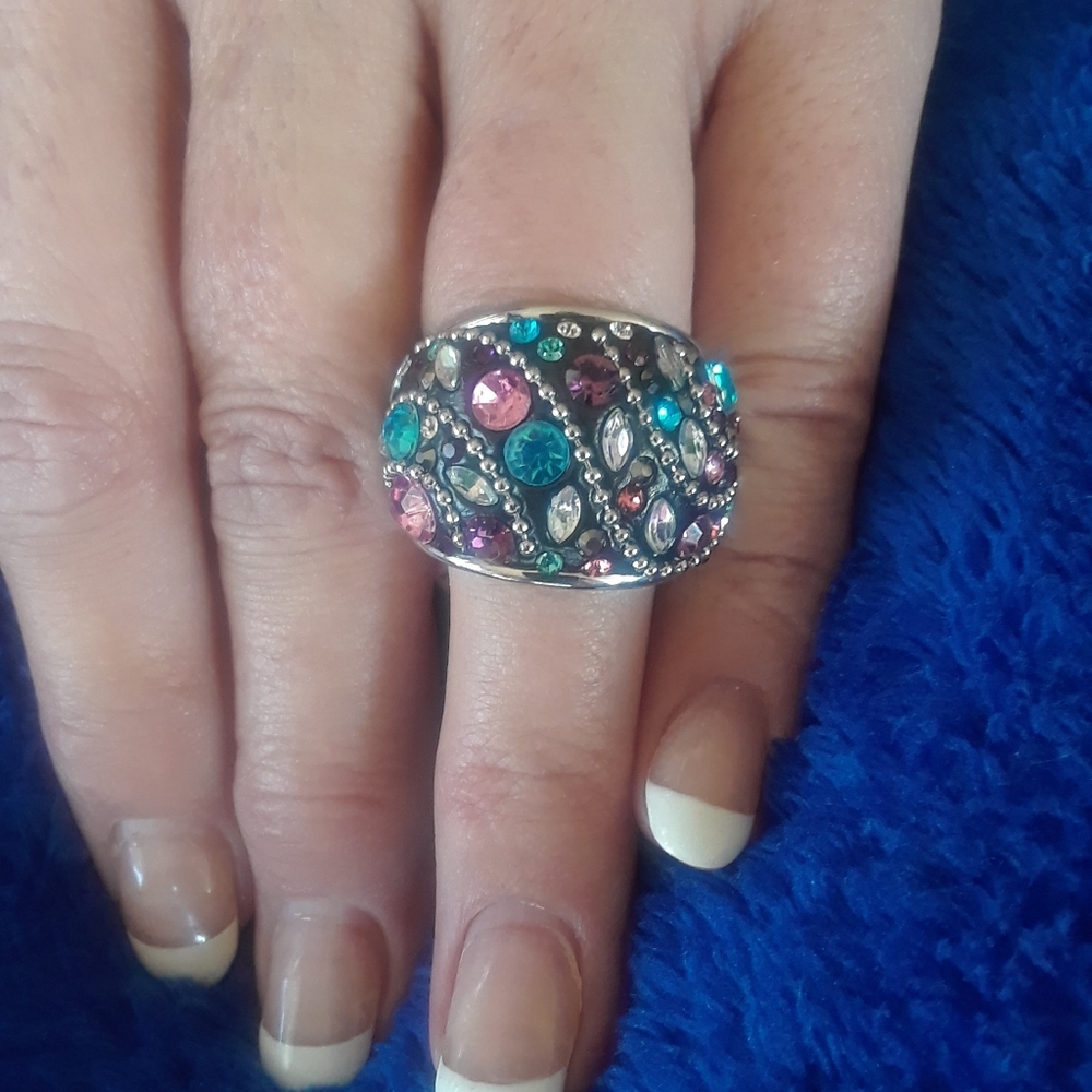 🌻New Inventory 🌻 Multi Color Austrian Crystal Ri